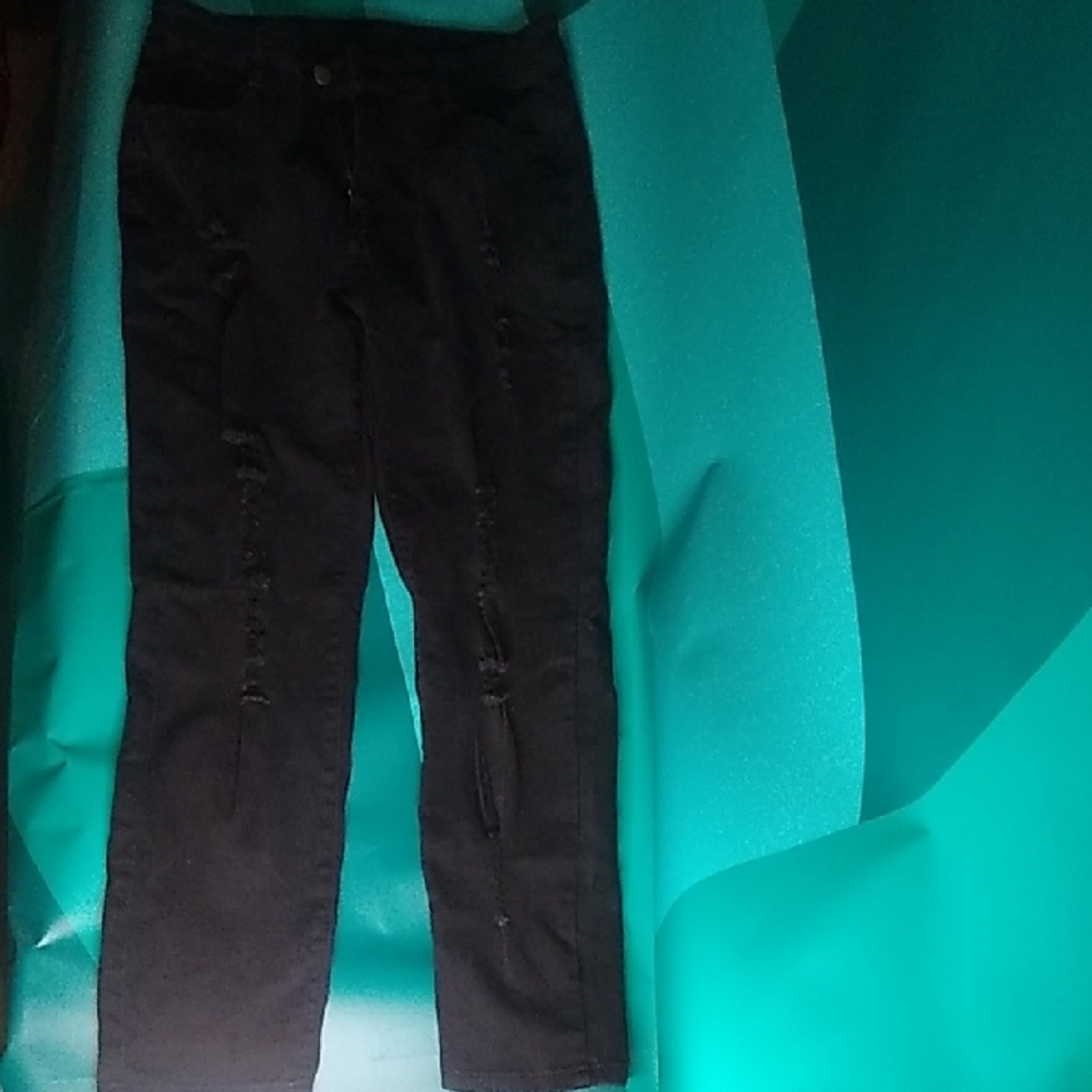 Black Distressed Jeans